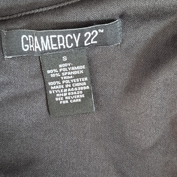 Elegant Black Lace Dress - Picture 3 of 3